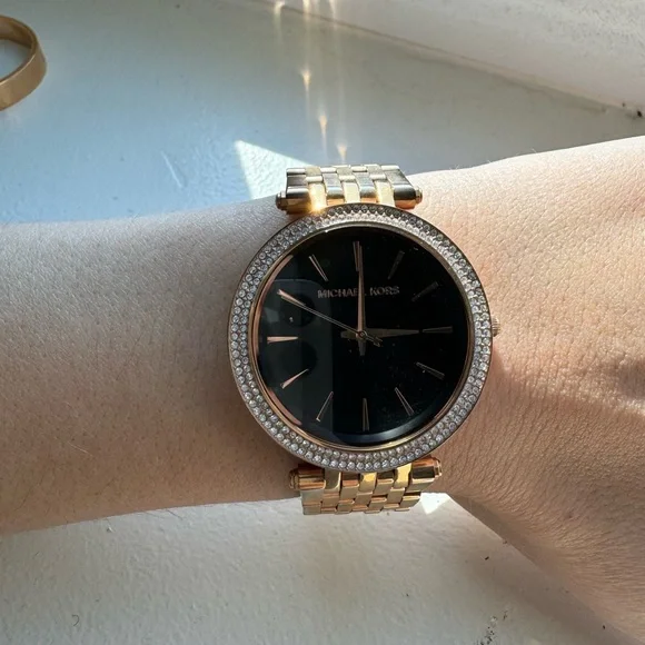 Michael Kors rose gold watch